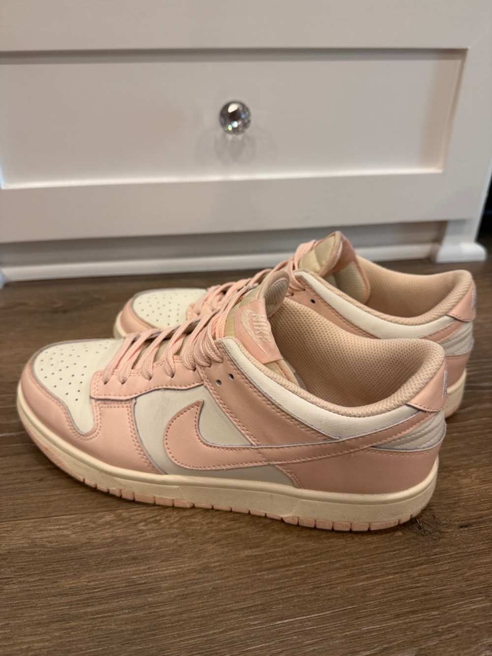 Nike Women’s Low-Top Sneakers - Light Pink & White